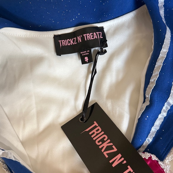 Sailor-Inspired Blue and Pink Dress - Picture 7 of 7